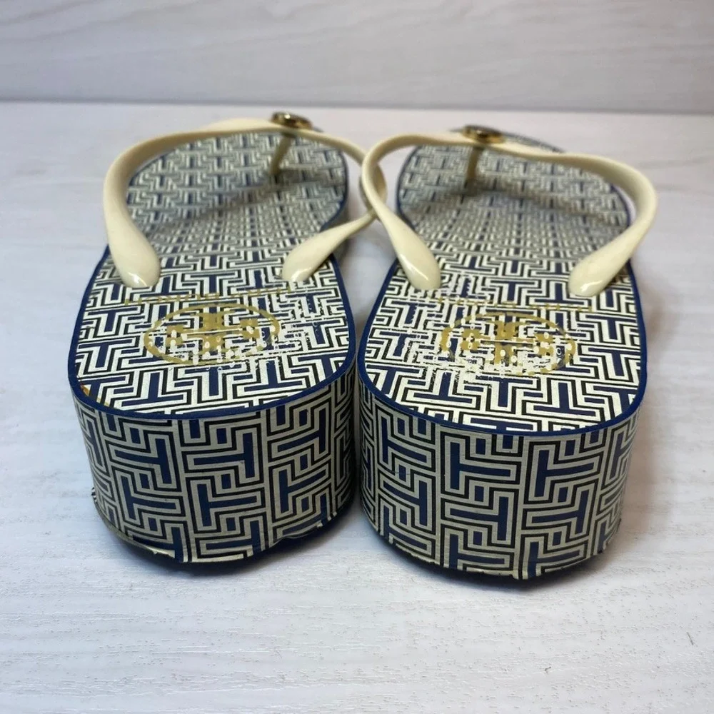 Tory Burch Womens 8 Platform Flip Flops Wedge Navy Logo Rubber Sandal Beach